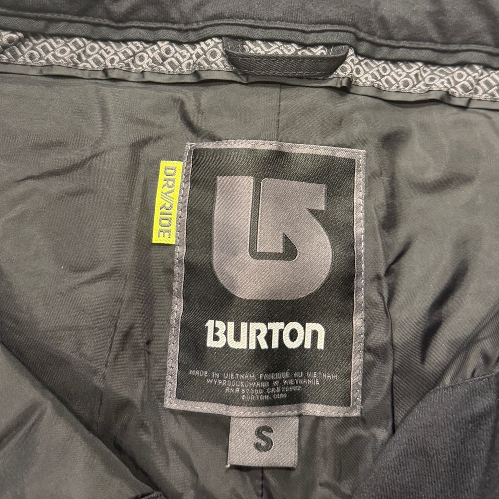 Men’s Burton snowboard pants. Size small. Color black.